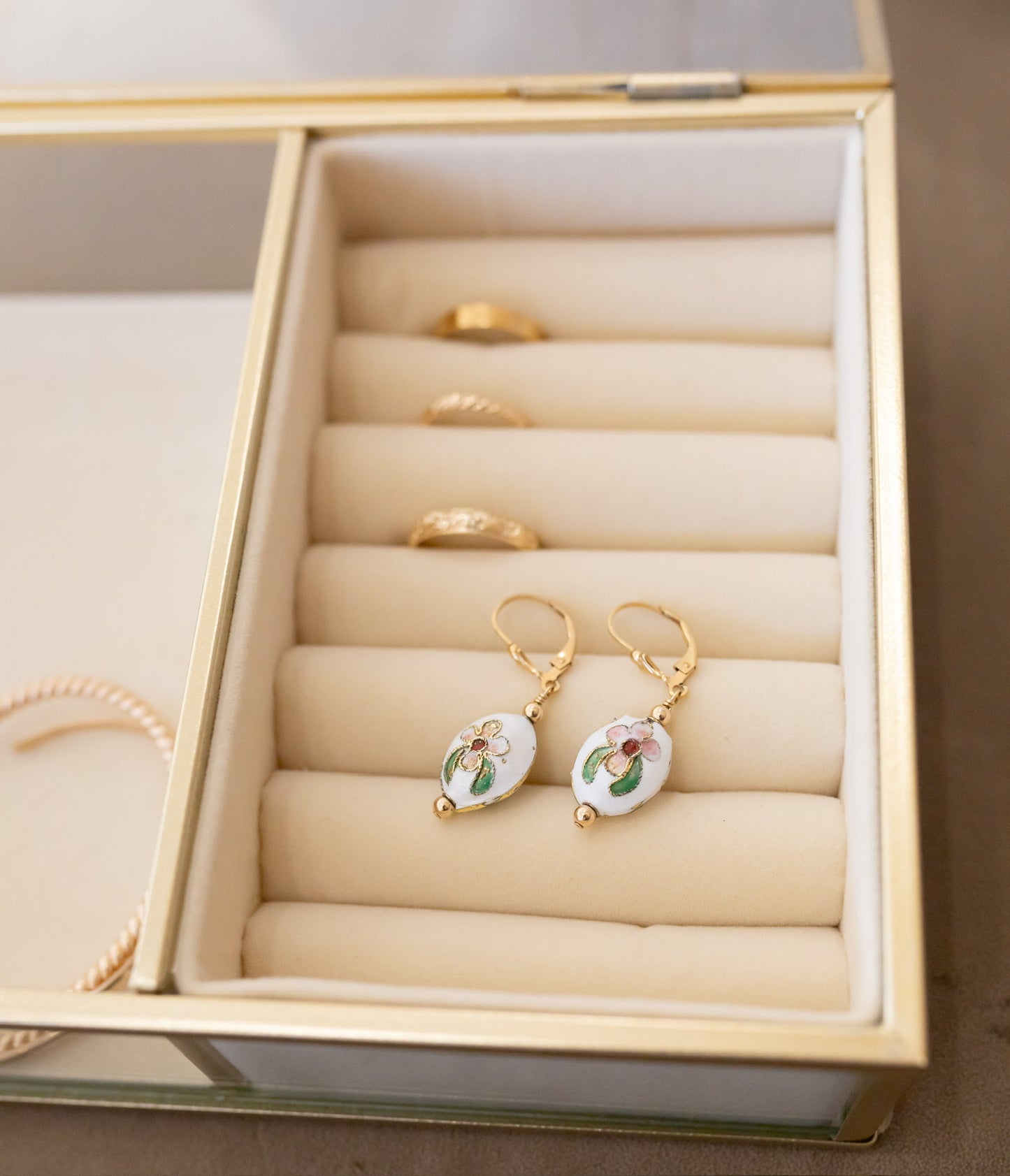 Morning Bloom Leverbacks