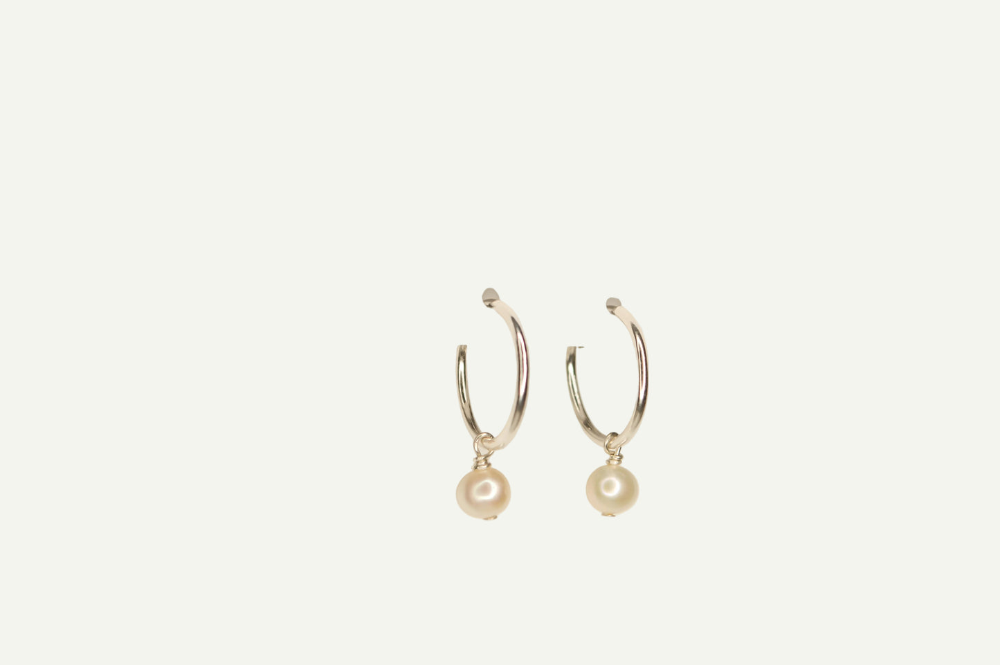 Classic Pearl Eternal Hoop