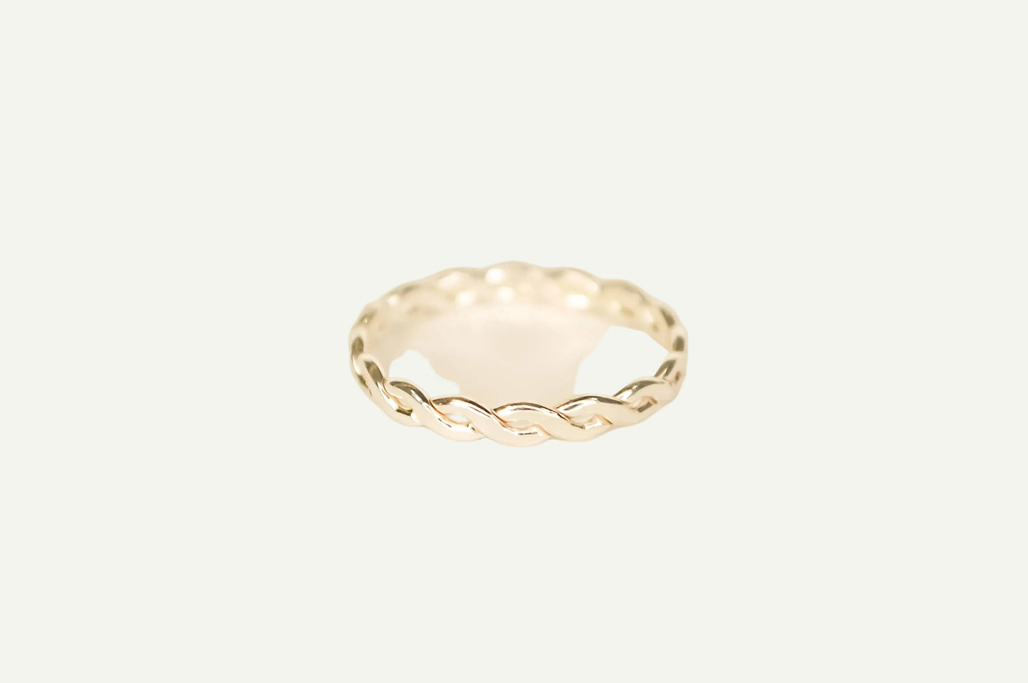 Eternal Twist Ring
