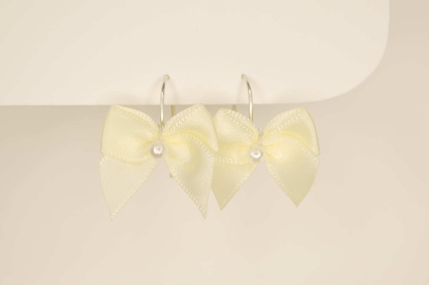 Tied in Style Earwires