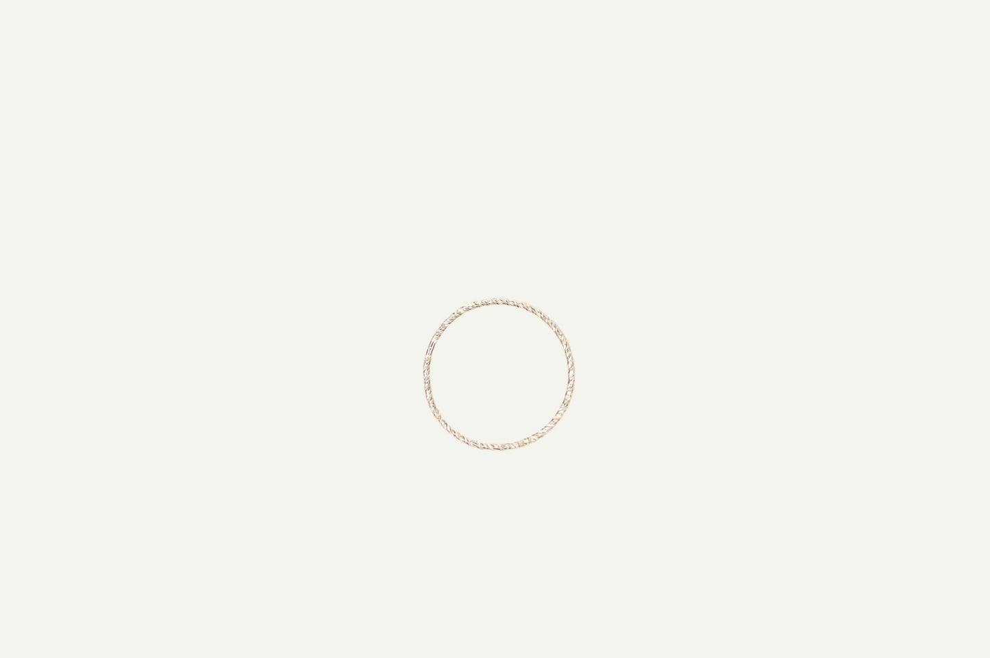 Glisten ring