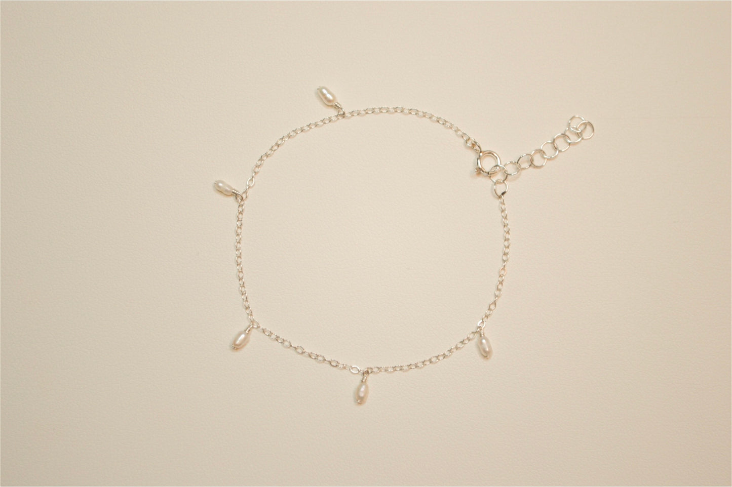 Princess pearl bracelet