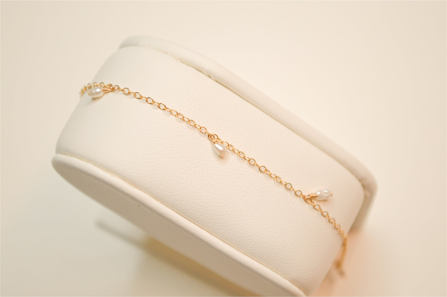 Princess pearl bracelet