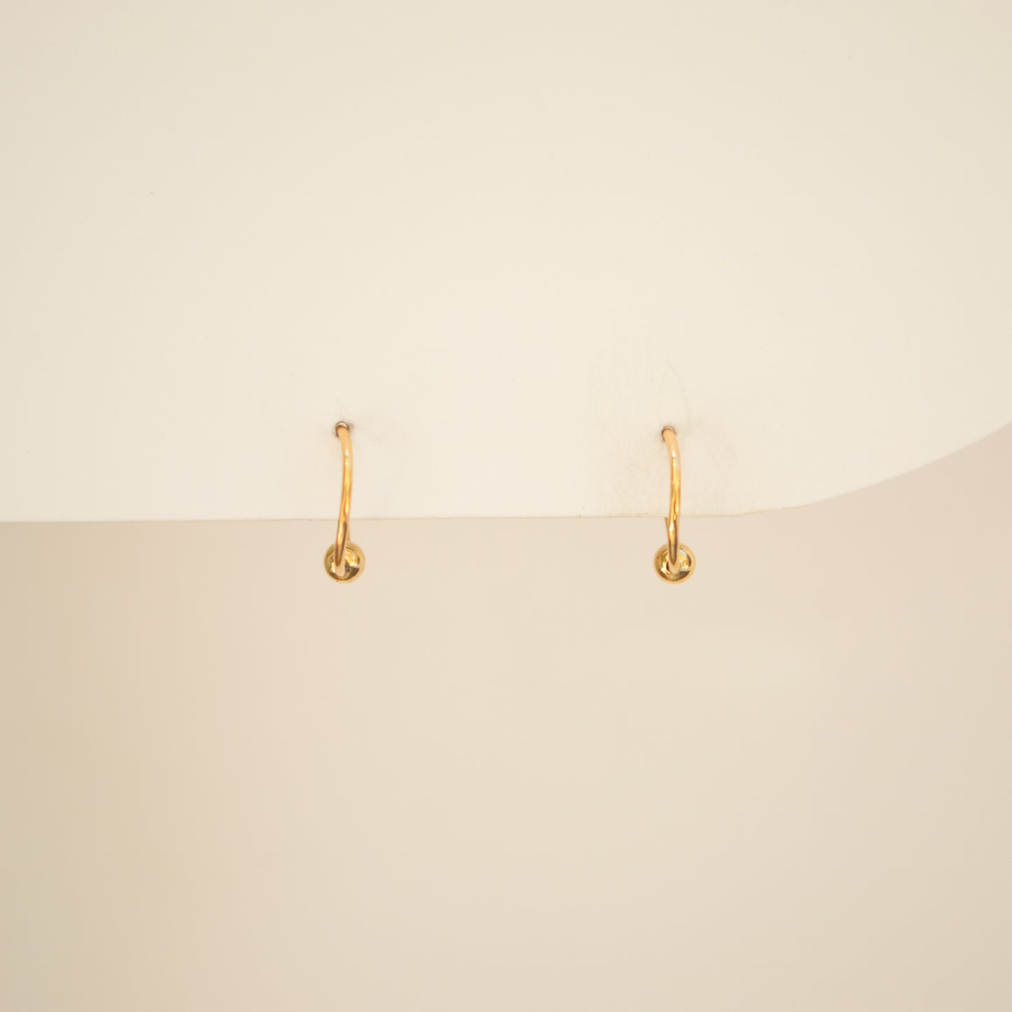 Captive Bead Hoop