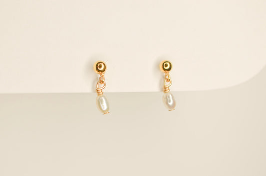 Eloise Pearl Stud