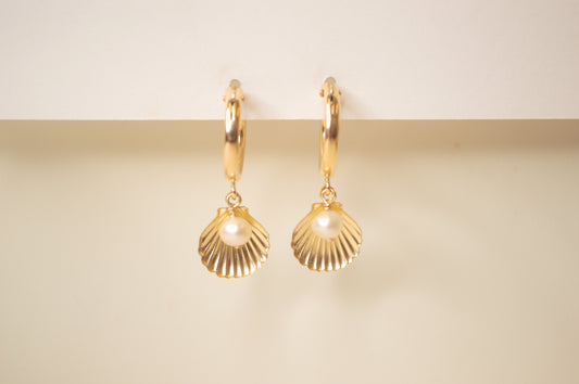 Sea Shell Hoop