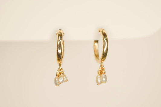 Clustered Pearl Hoops