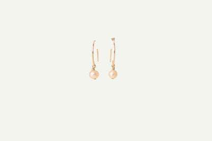 Elegant Pearl Earwire