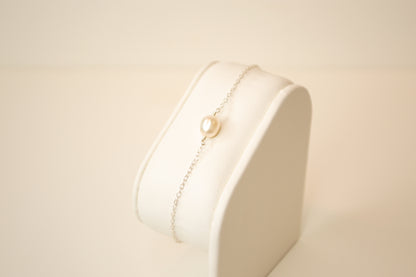 Simple Pearl Bracelet