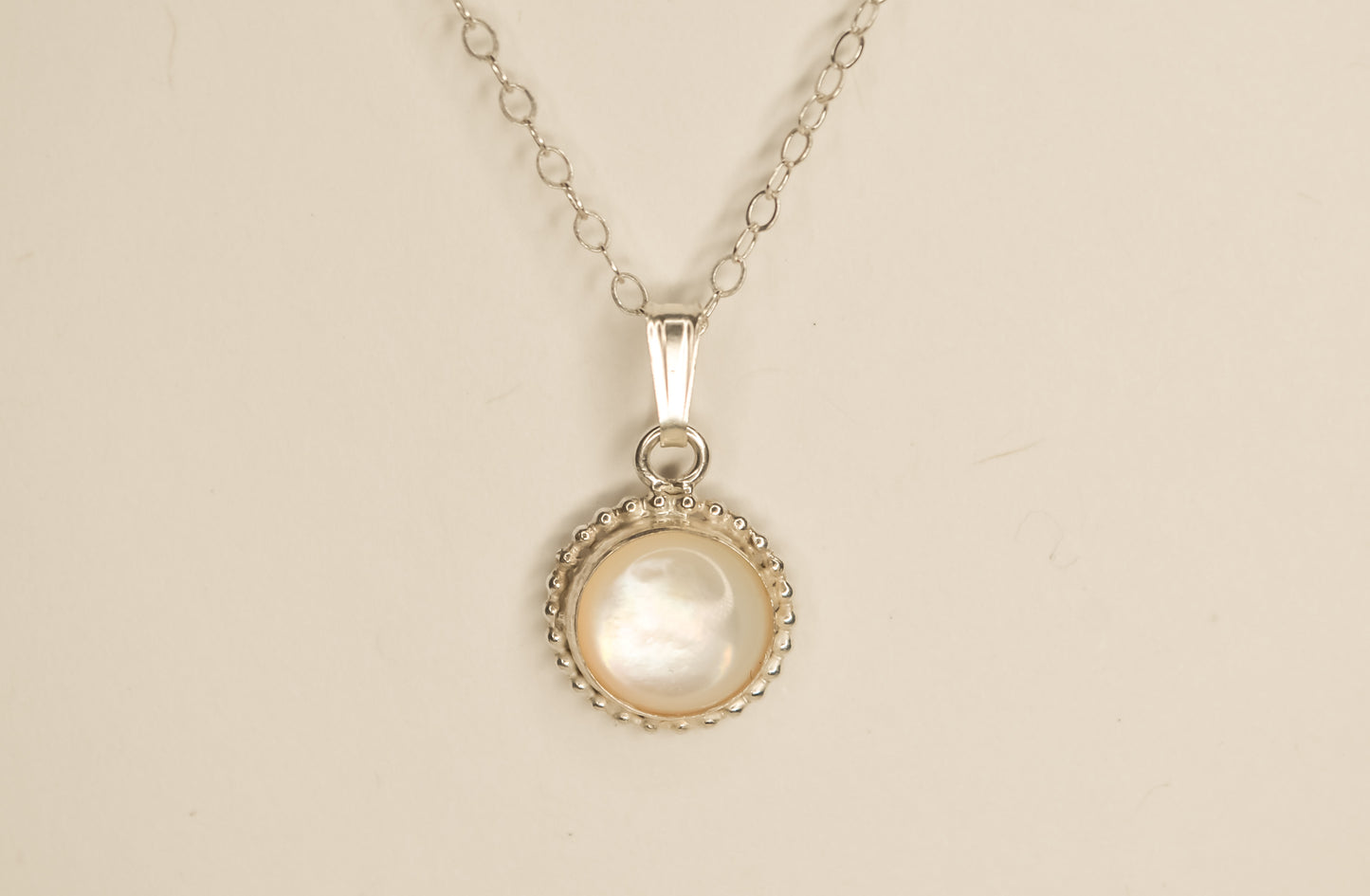 Vintage Mother of Pearl Necklace