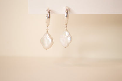 Clover pearl hoops