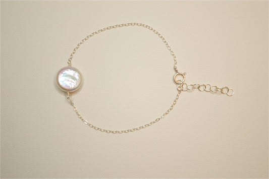 Coin pearl bracelet