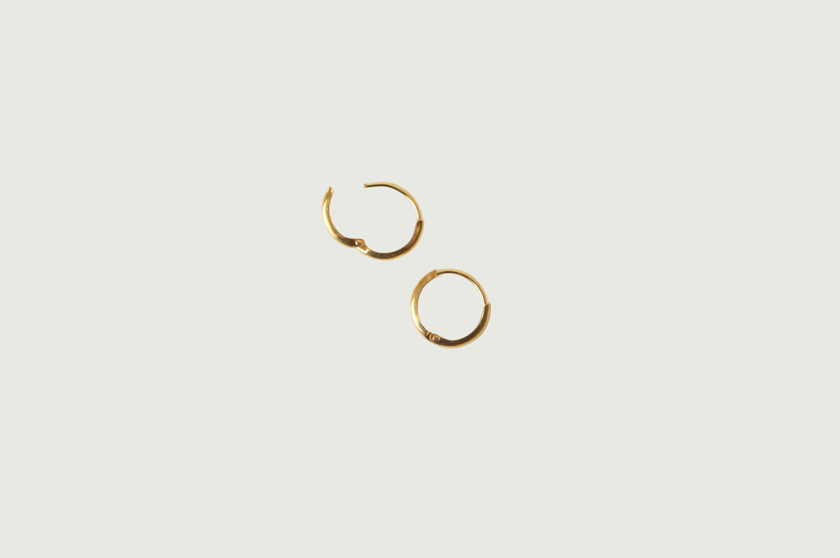 Click Huggie Earring