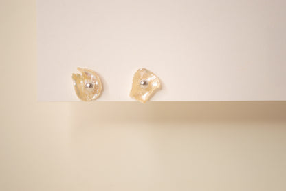 Keshi Pearl Flower Stud