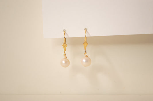 Classic Pearl Leverback Hoops