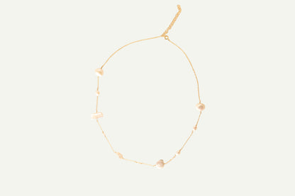 Asymmetrical pearl necklace
