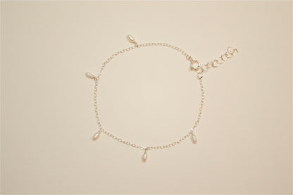 Princess pearl bracelet