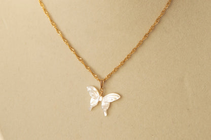 Flutter Pendant Necklace