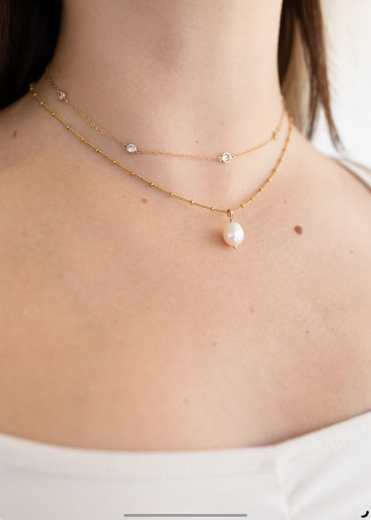 Simple Pearl Necklace